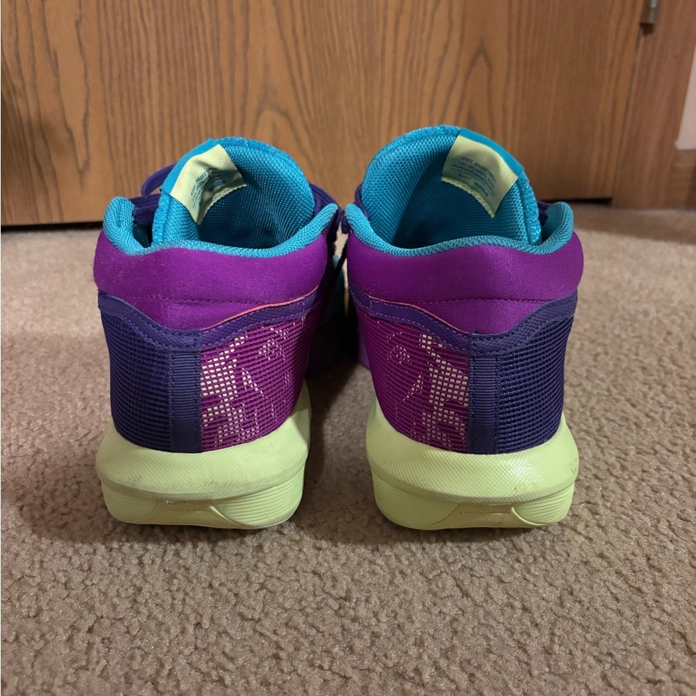 Men’s Nike LeBron Witness Purple and Teal Athletic Shoes - Picture 2 of 8